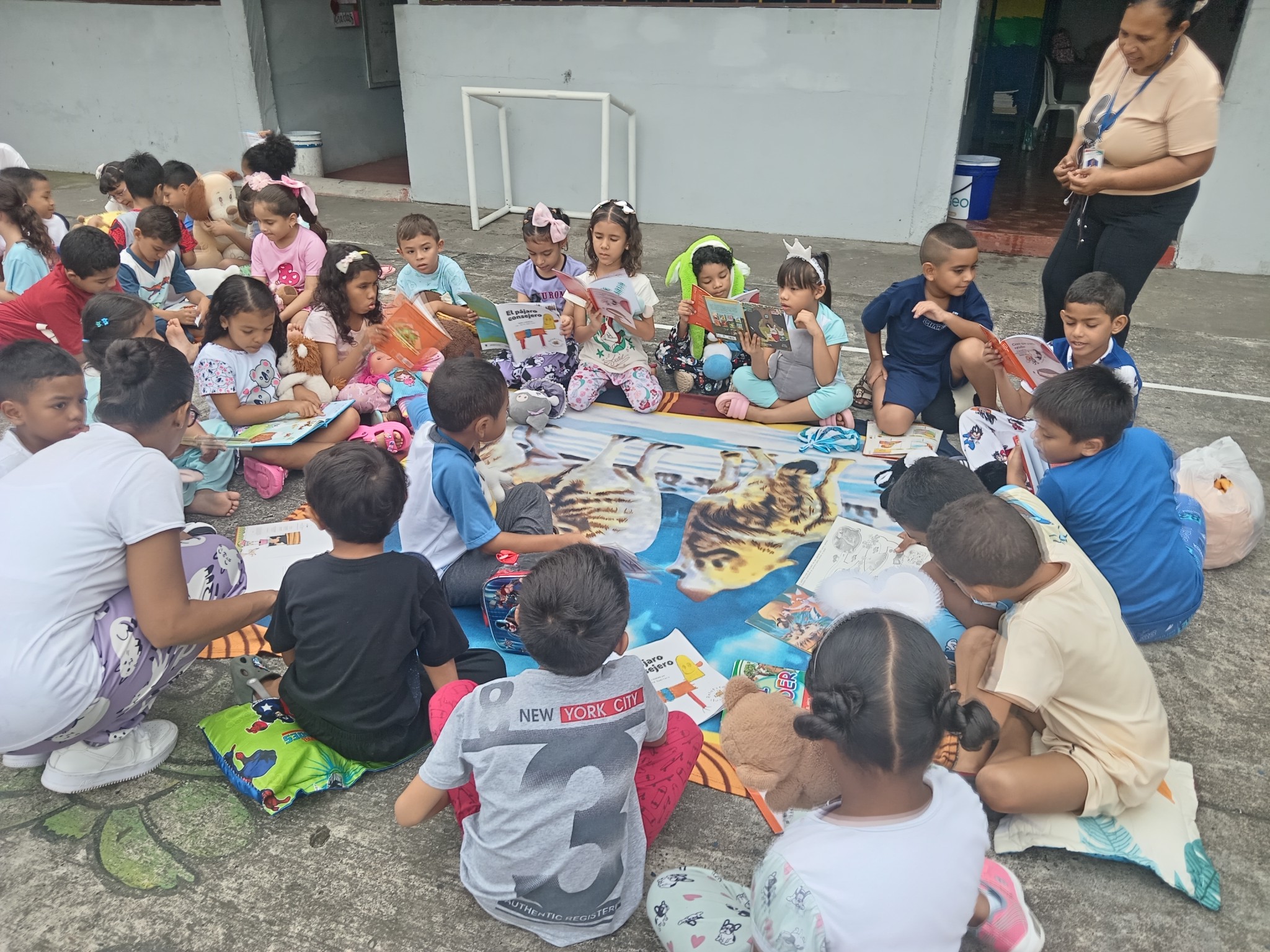 Leyendo, jugando y aprendiendo